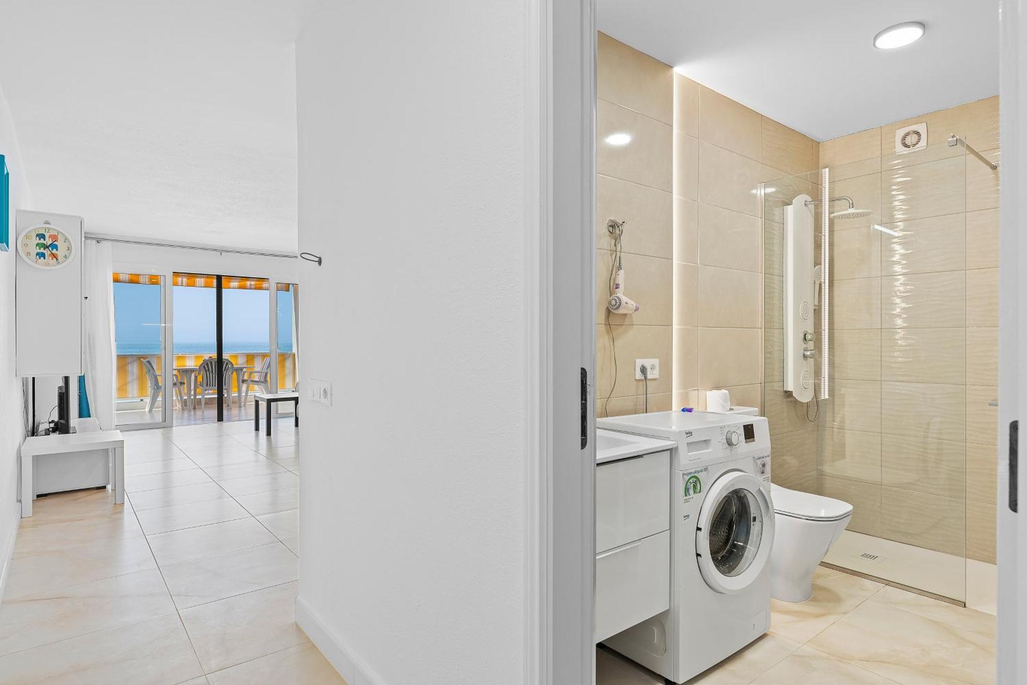 Neptuno Ocean View, Line With Pool Appartement *